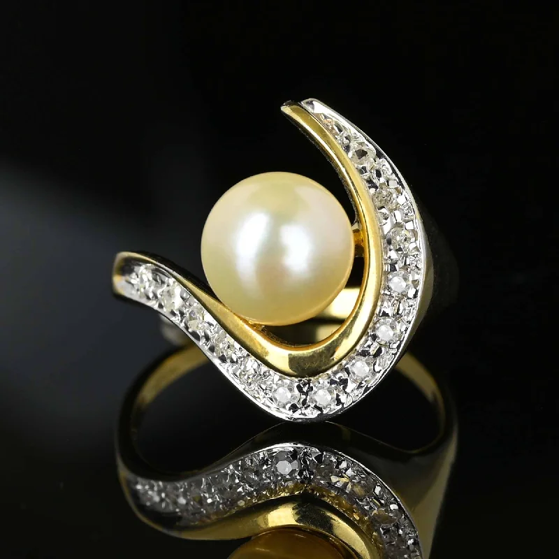 silver wedding bands for women with rubies-Vintage 14K Gold Diamond Swirl Pearl Cocktail Ring