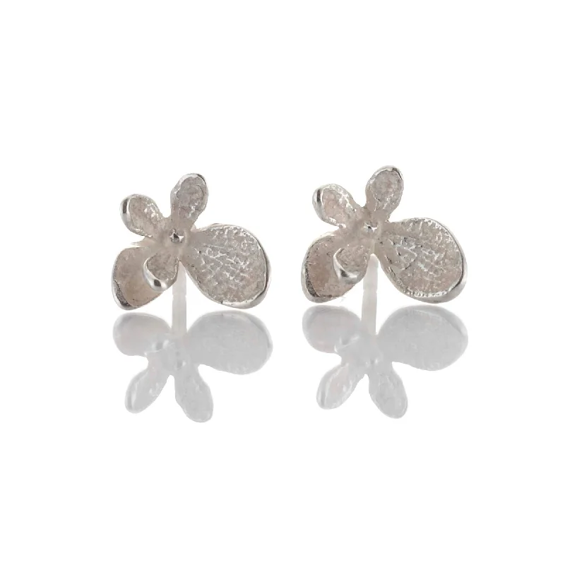 dainty drop earrings for a delicate look -Petite Silver Hydrangea Stud Earrings